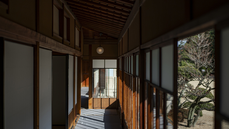 六華園の廊下